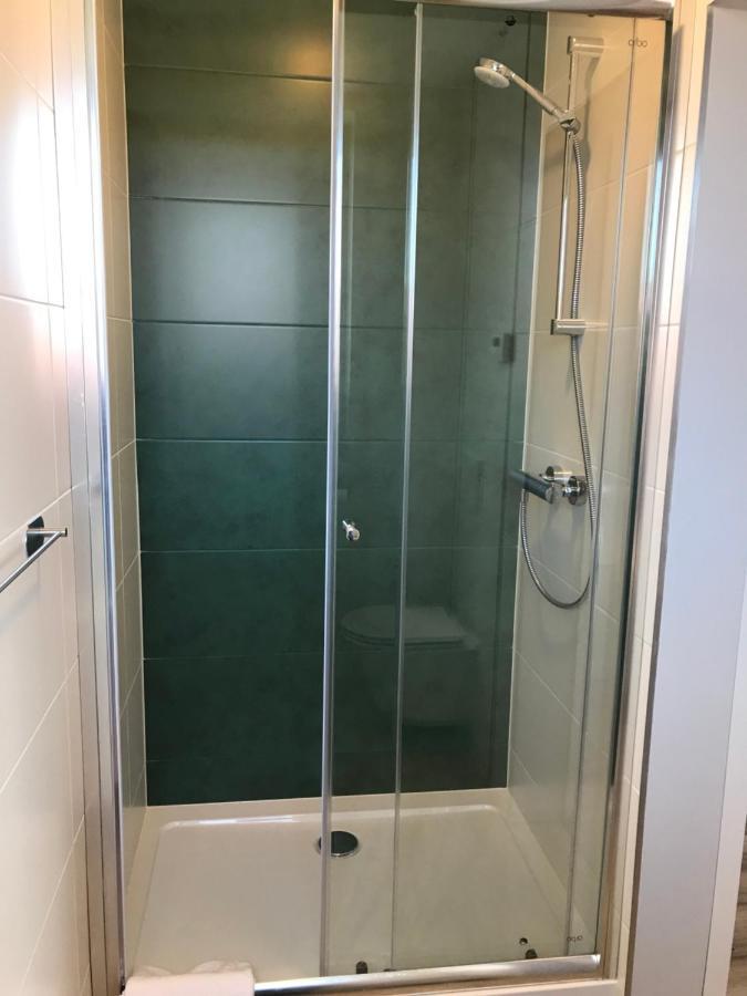 Triple Room Bathroom