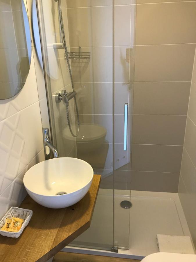 Double Room Private Bathroom