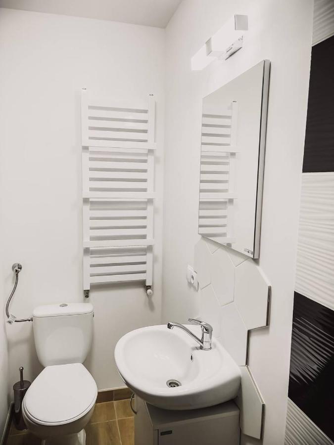 Twin Room,1241223886:JPEG