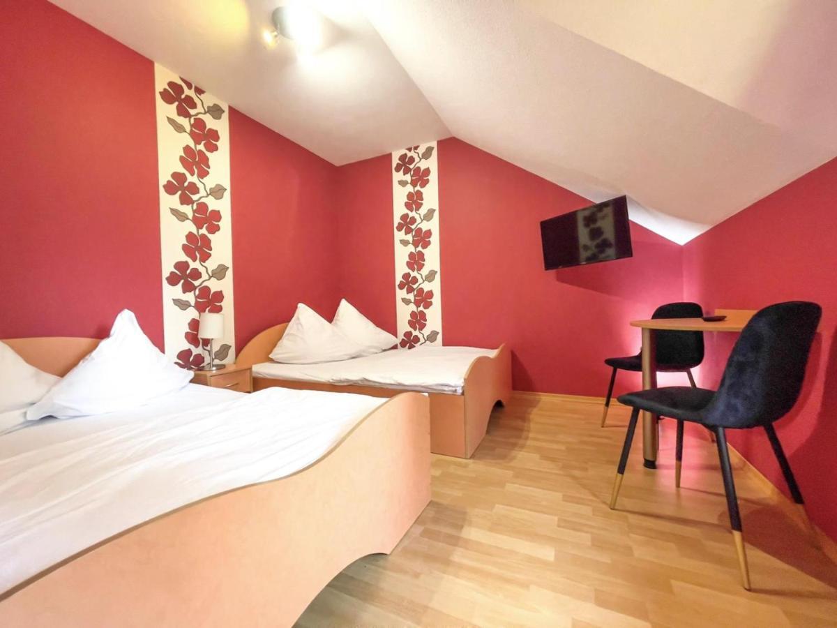 Two-Bedroom Apartment,1246079467:JPEG