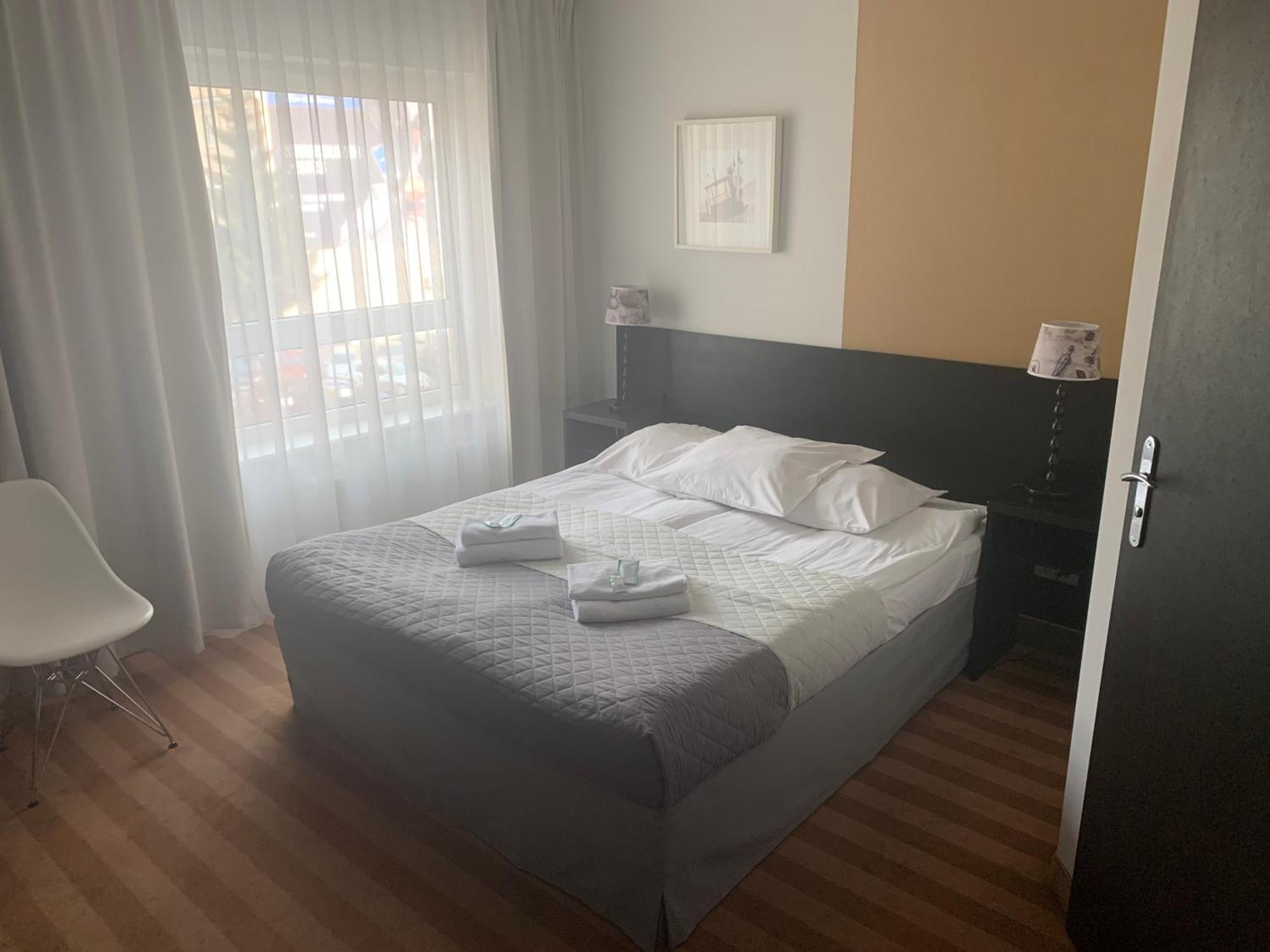 Standard King Room
