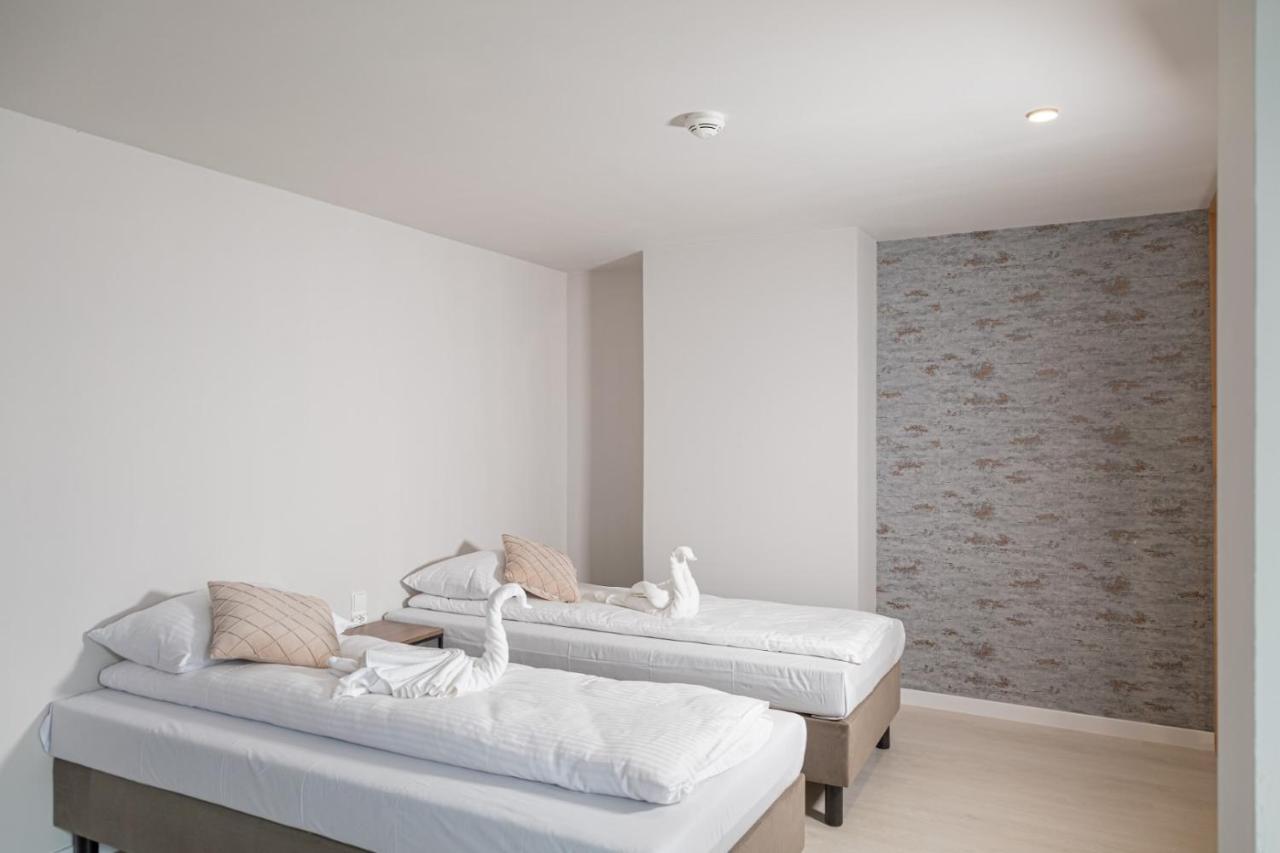 Duplex room mezzanine