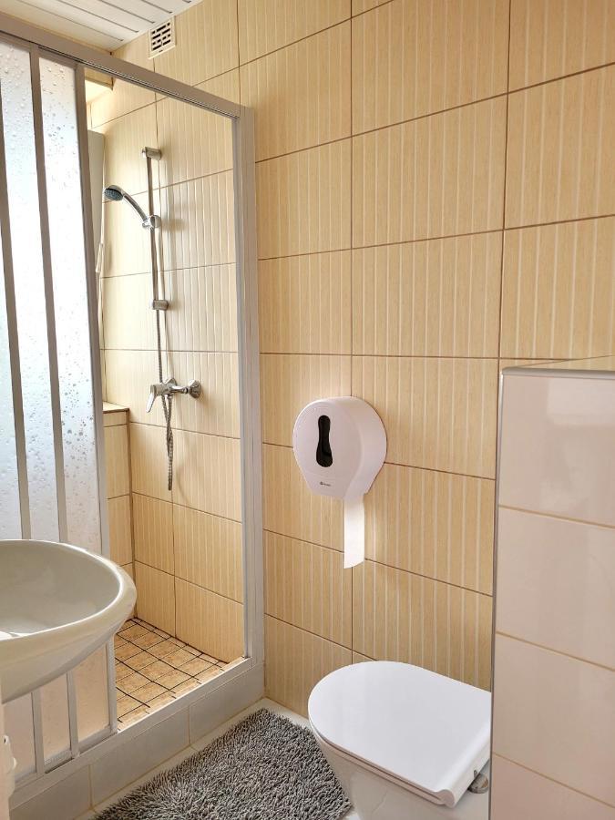 Triple Room Bathroom