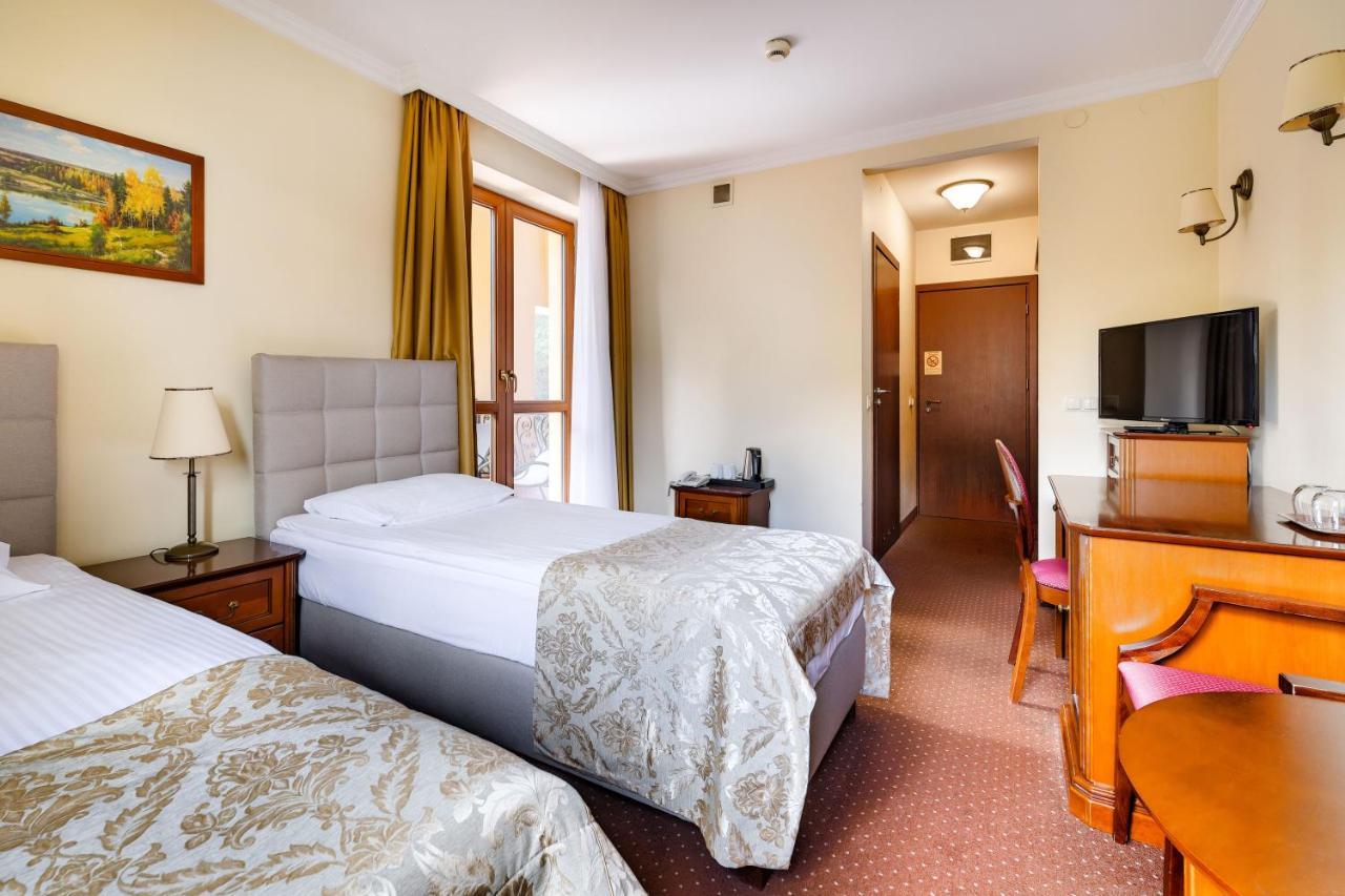 Twin Room Terrace