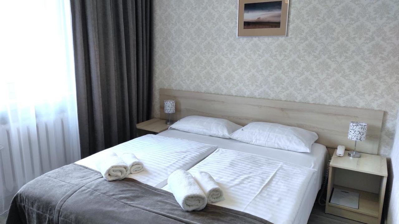 Standard King Room,1309969528:JPEG