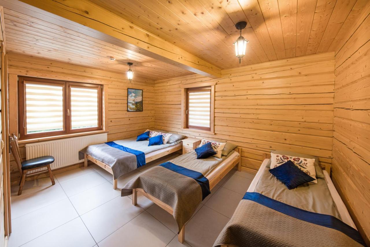 Quadruple Room Shower