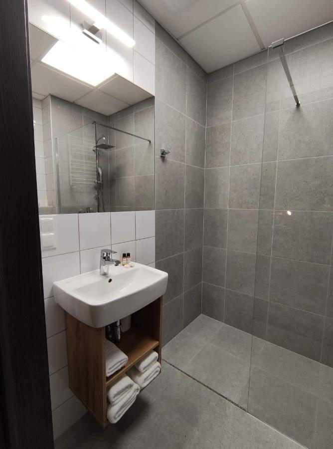 Double Room Private Bathroom