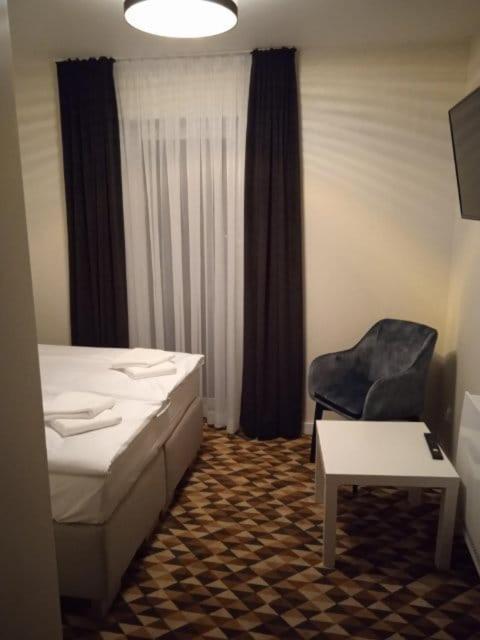 Large Double or Twin Room