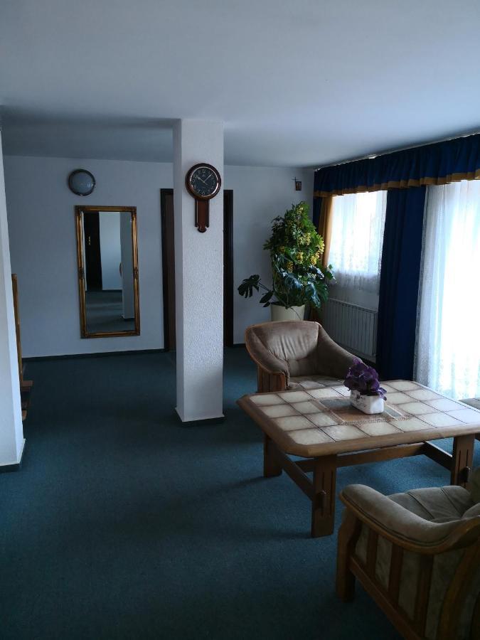 Standard Double Room Fan