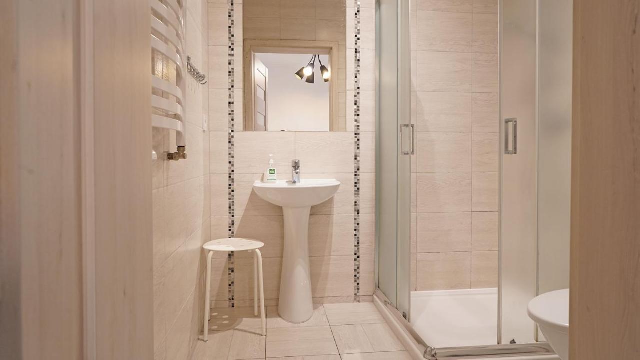 Triple Room Private Bathroom