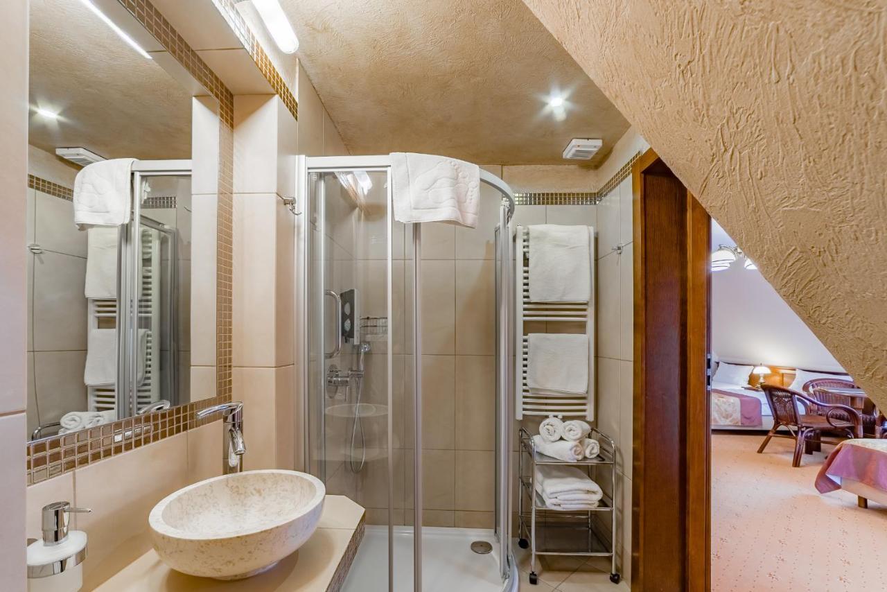 Standard Twin or Double Room