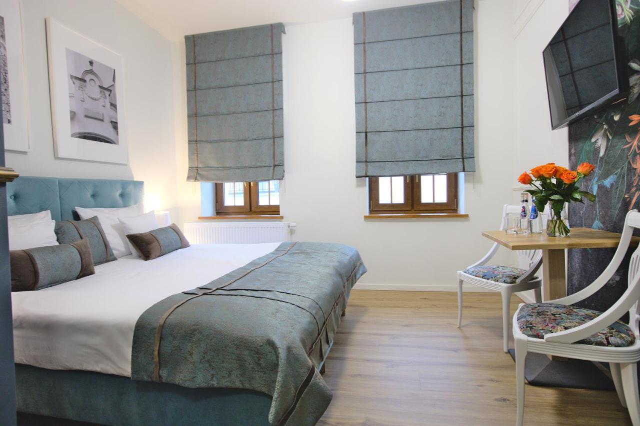 Double Room Private Bathroom