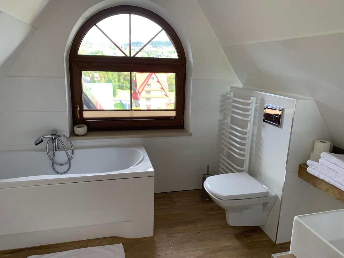 Twin Room Bath