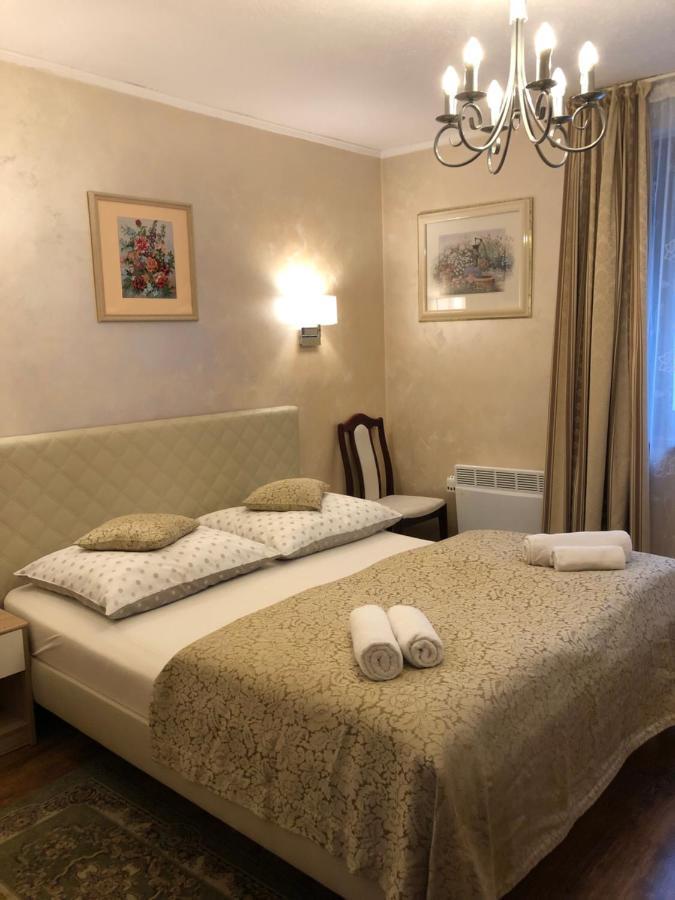 Double or Twin Room Bathroom