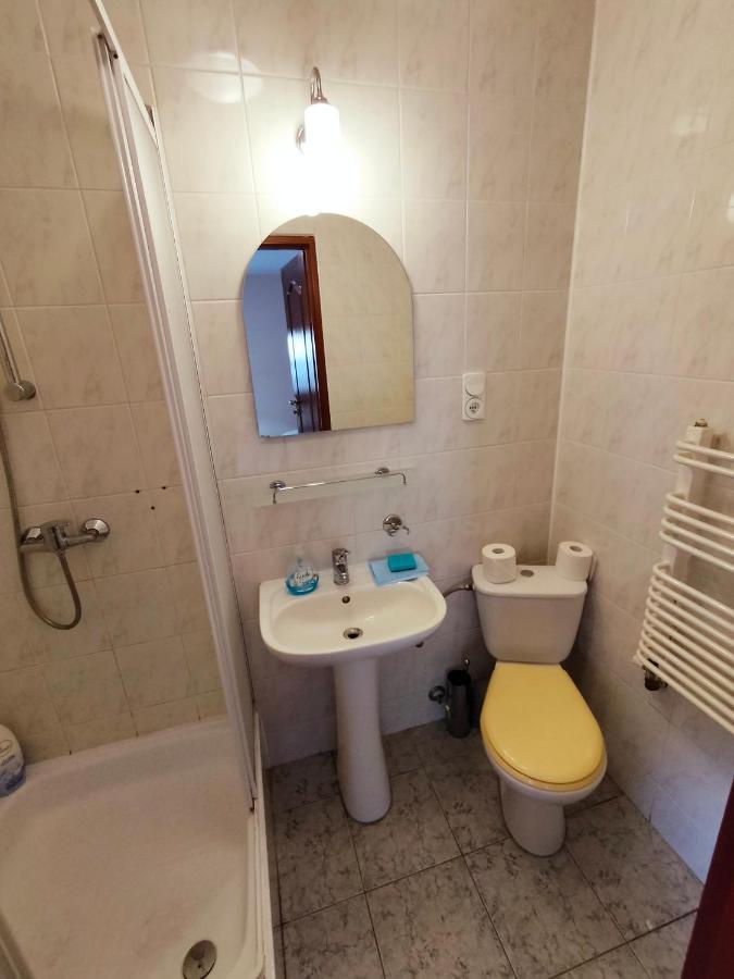Double Room Private Bathroom