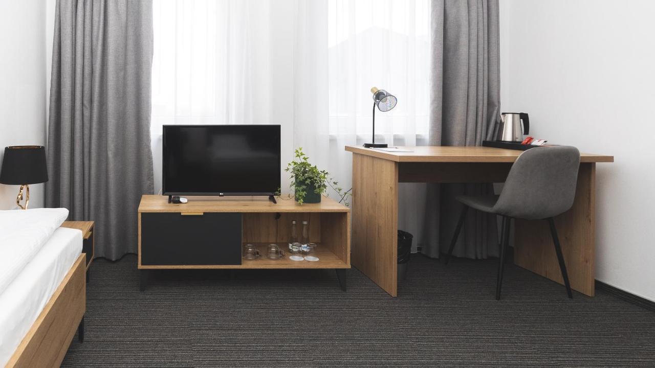 Standard Twin Room Sofa