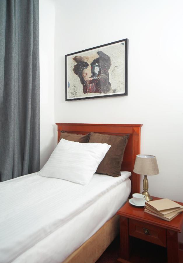 Small Single Room