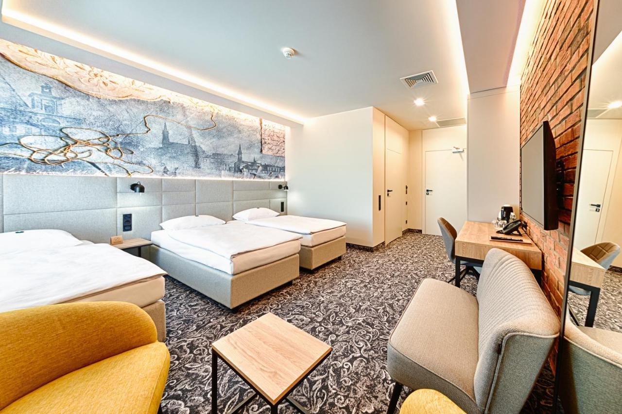 Basic Triple Room