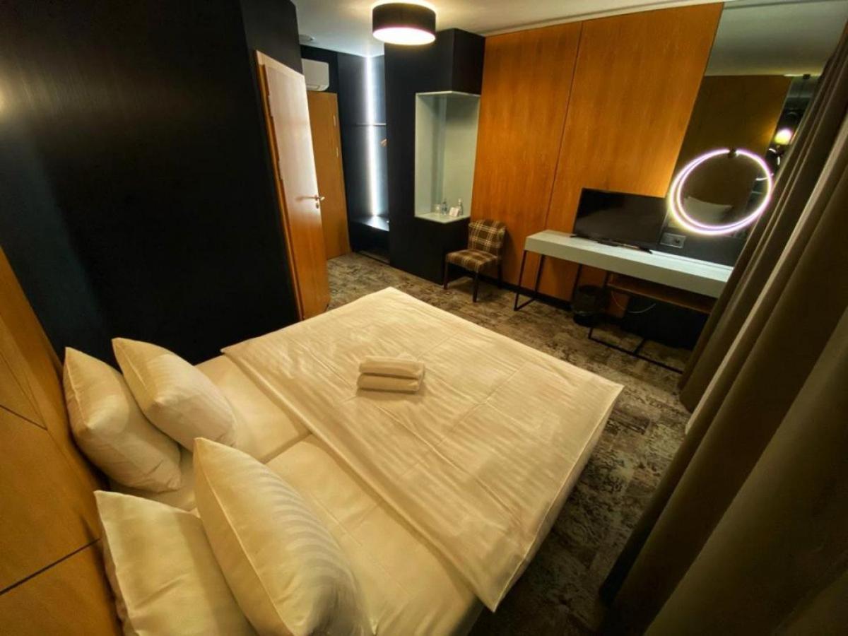 Deluxe Single Room
