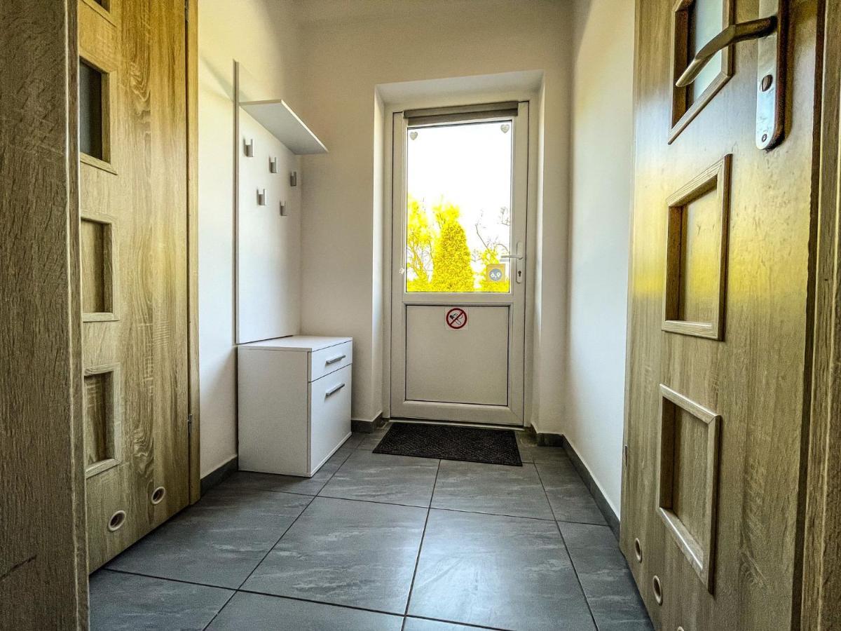 Family Room Private Bathroom
