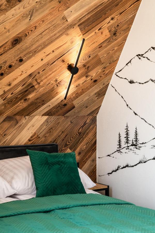 Double Room Mountain View