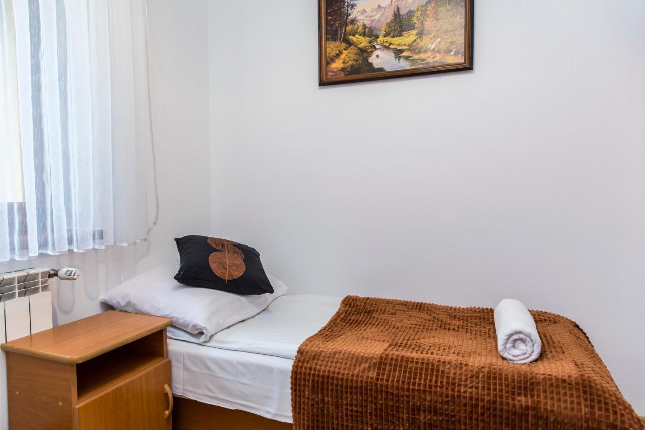 Double Room Private Bathroom