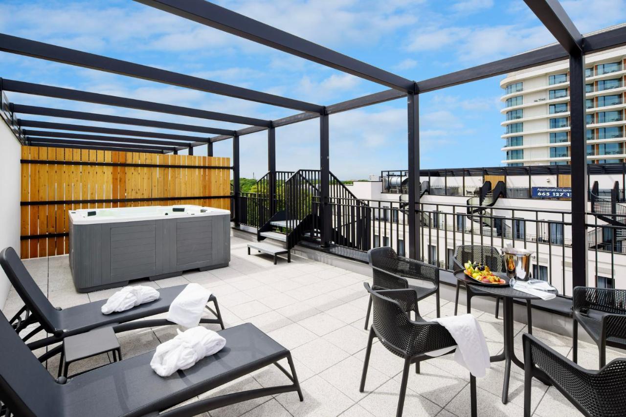 Deluxe Apartment Hot Tub