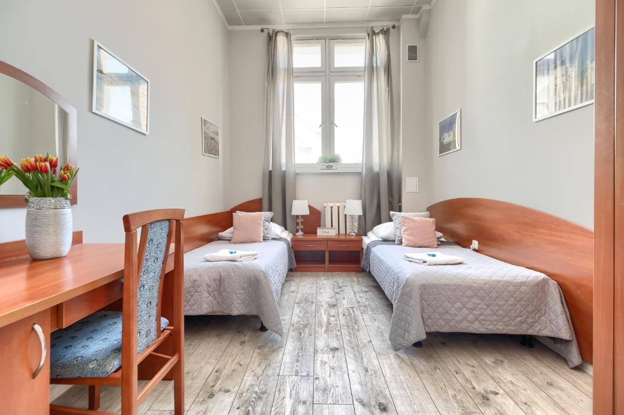 Hostel Twin Room on Corridor