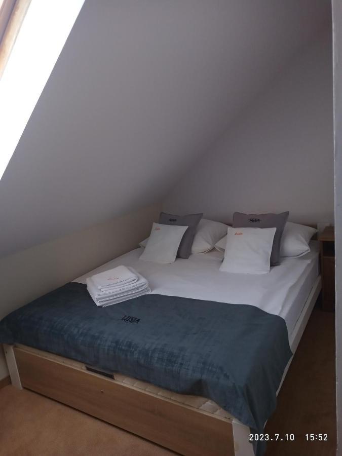 Double Room Private Bathroom