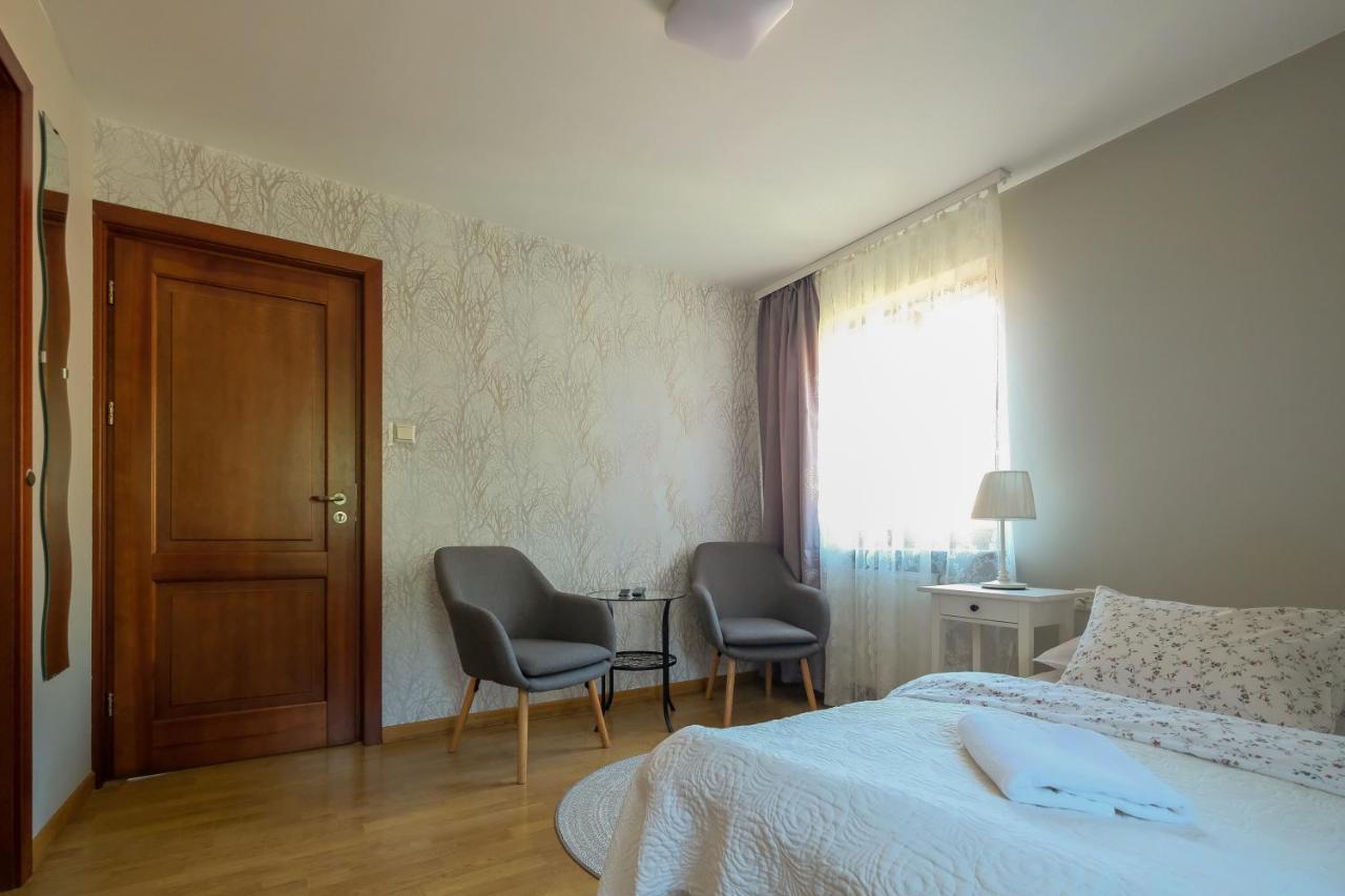 Double Room Private Bathroom