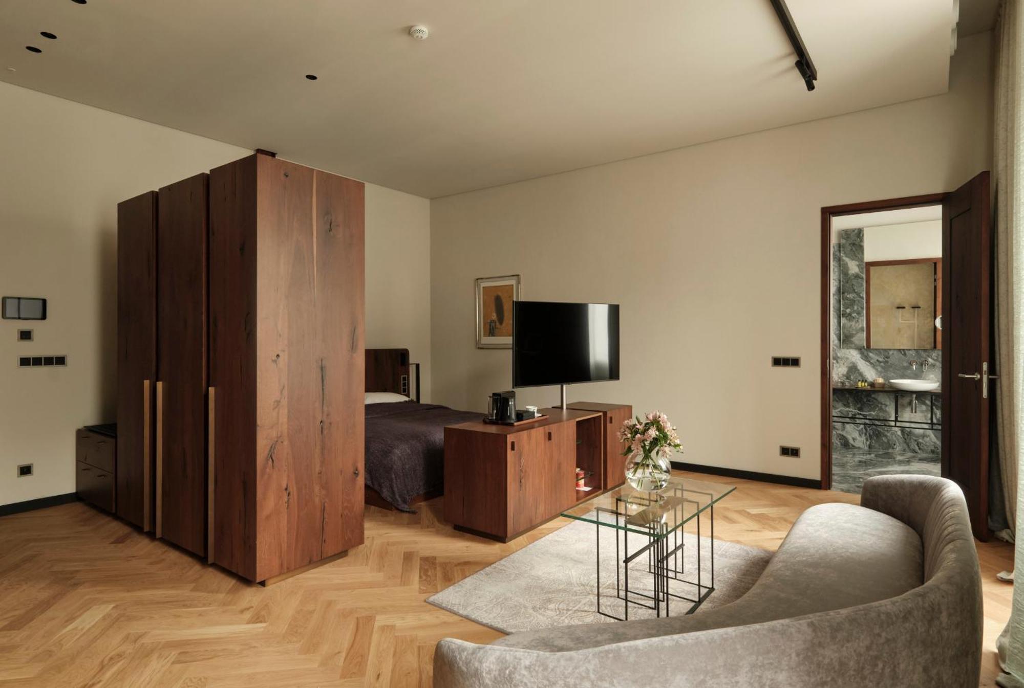 Standard Apartment