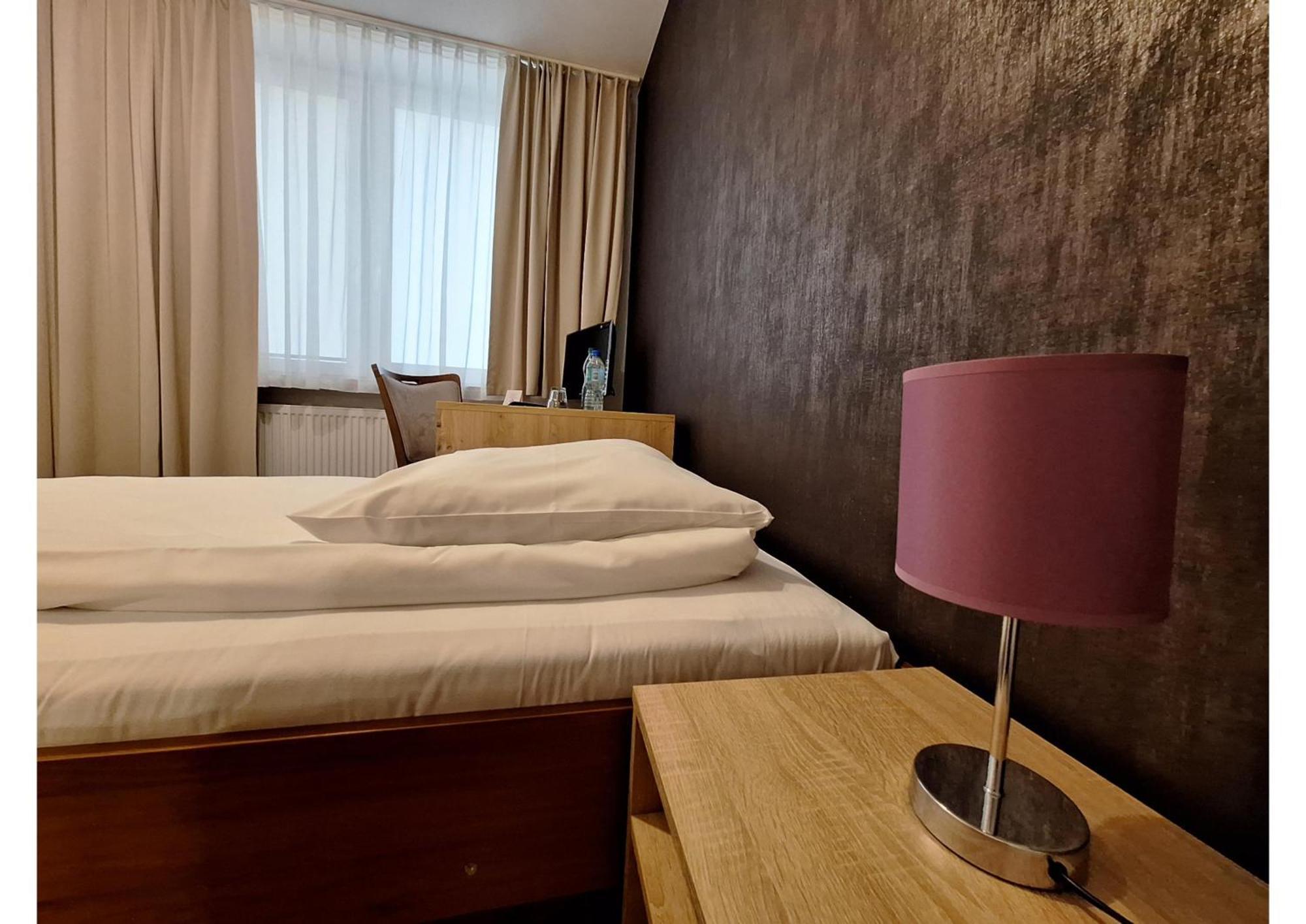 Economy Single Room