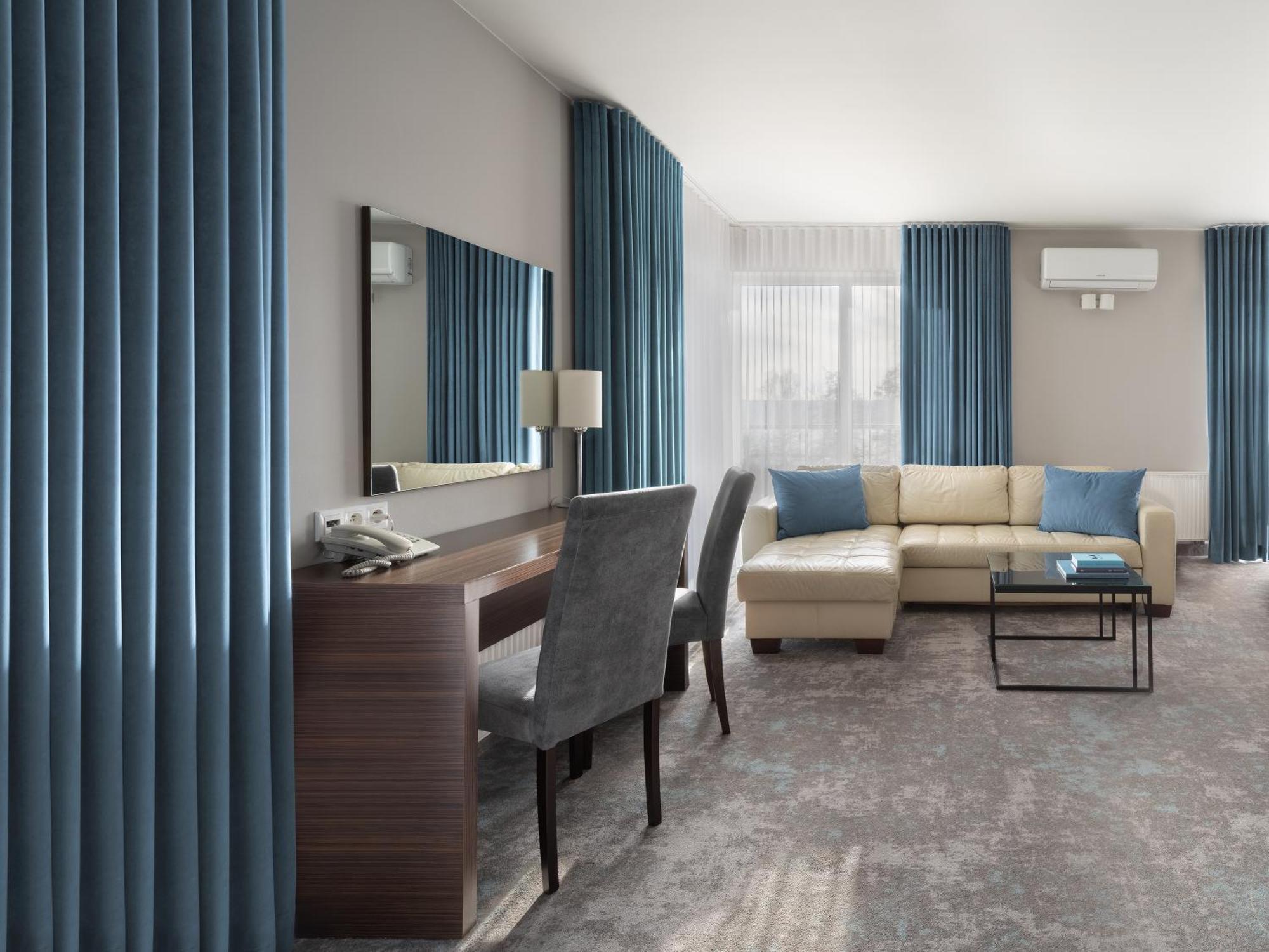 Junior Suite Lake View