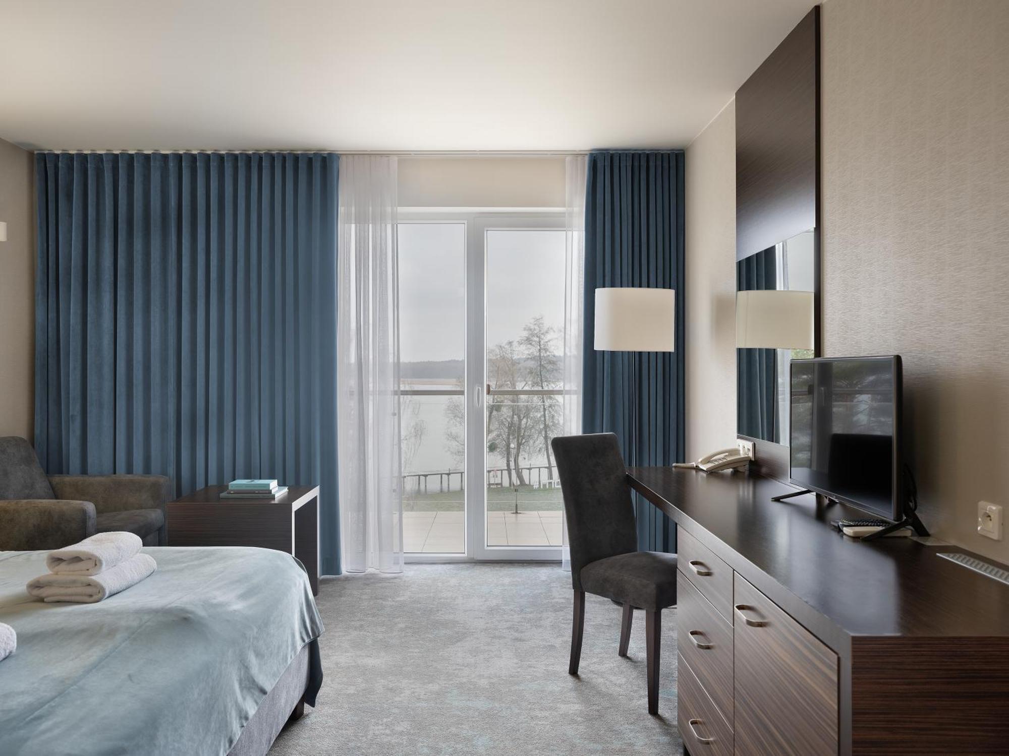 Double Room Lake View