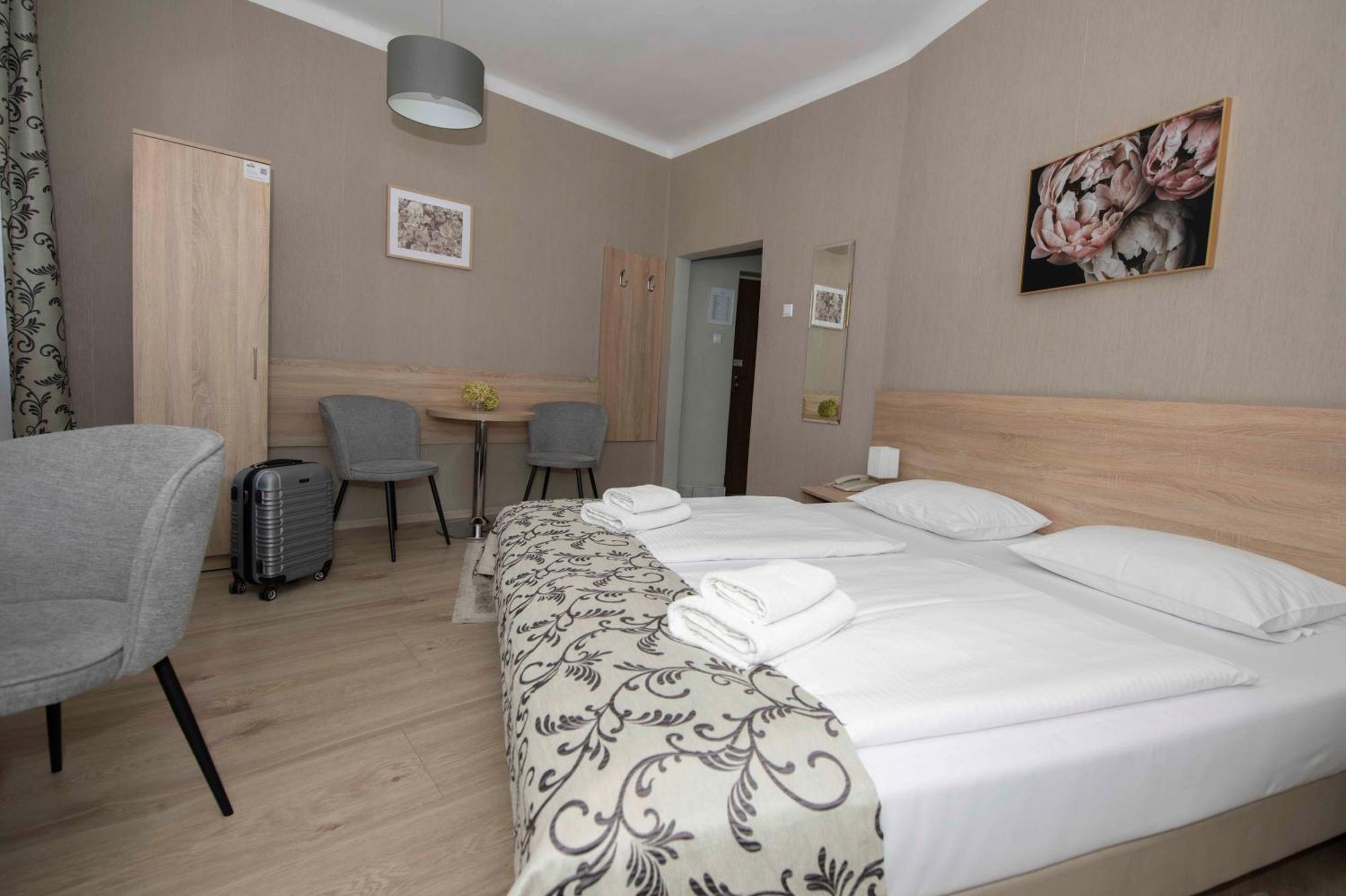 Standard King Room