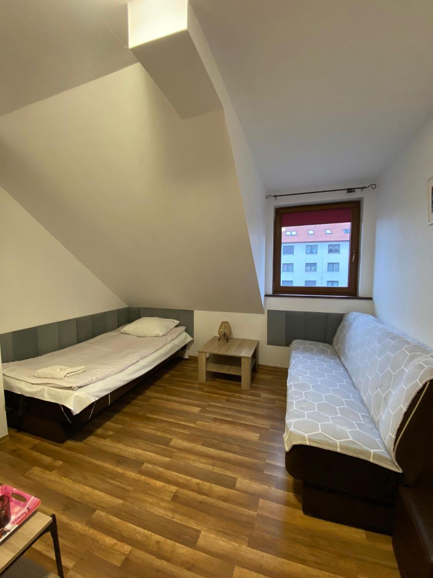 Double Room Private Bathroom