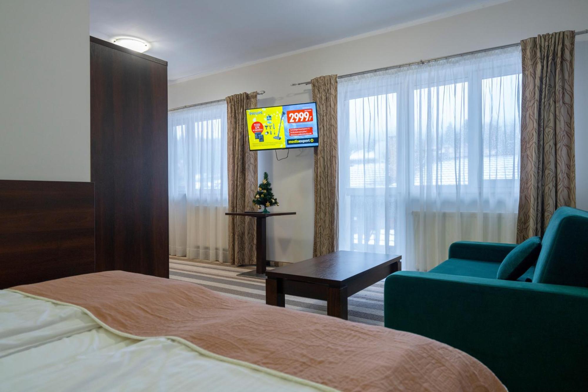 Deluxe Family Room