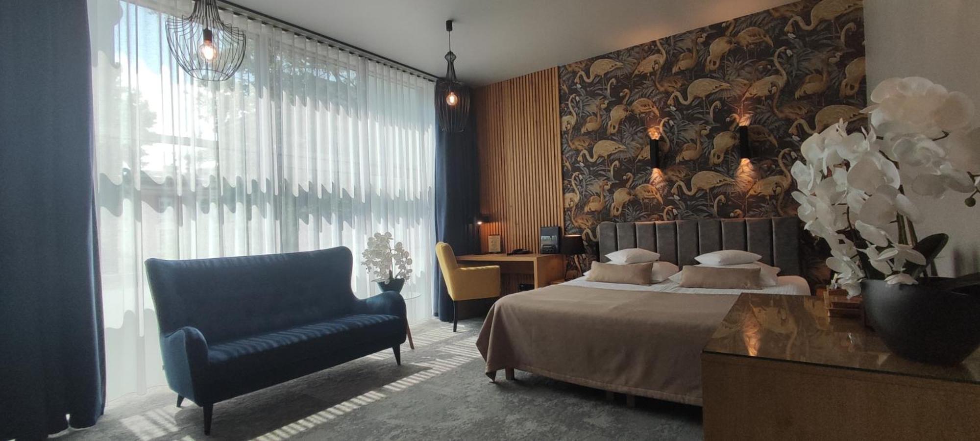 Deluxe Family Room