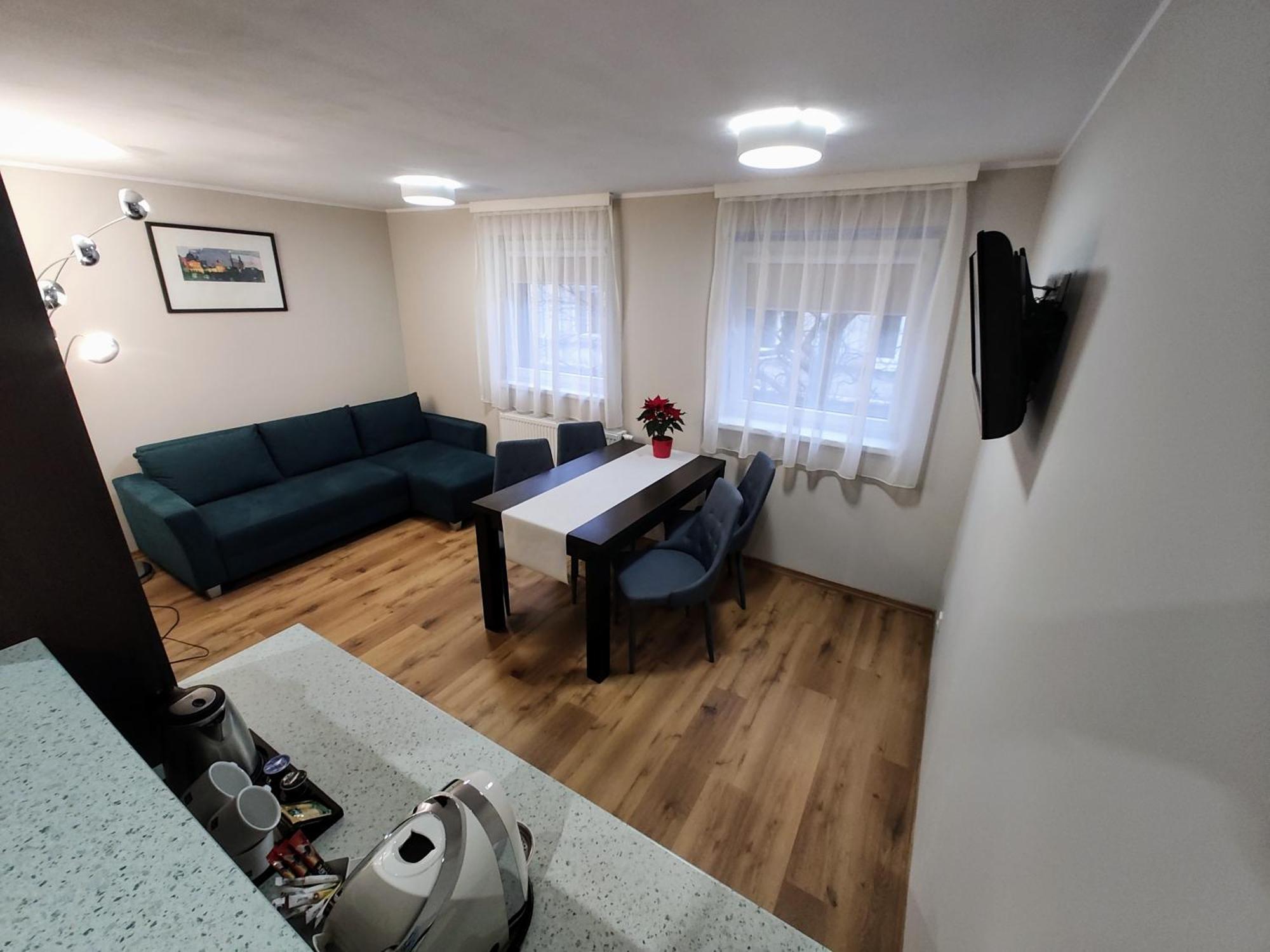 Two-Bedroom Apartment,1532709310:JPEG
