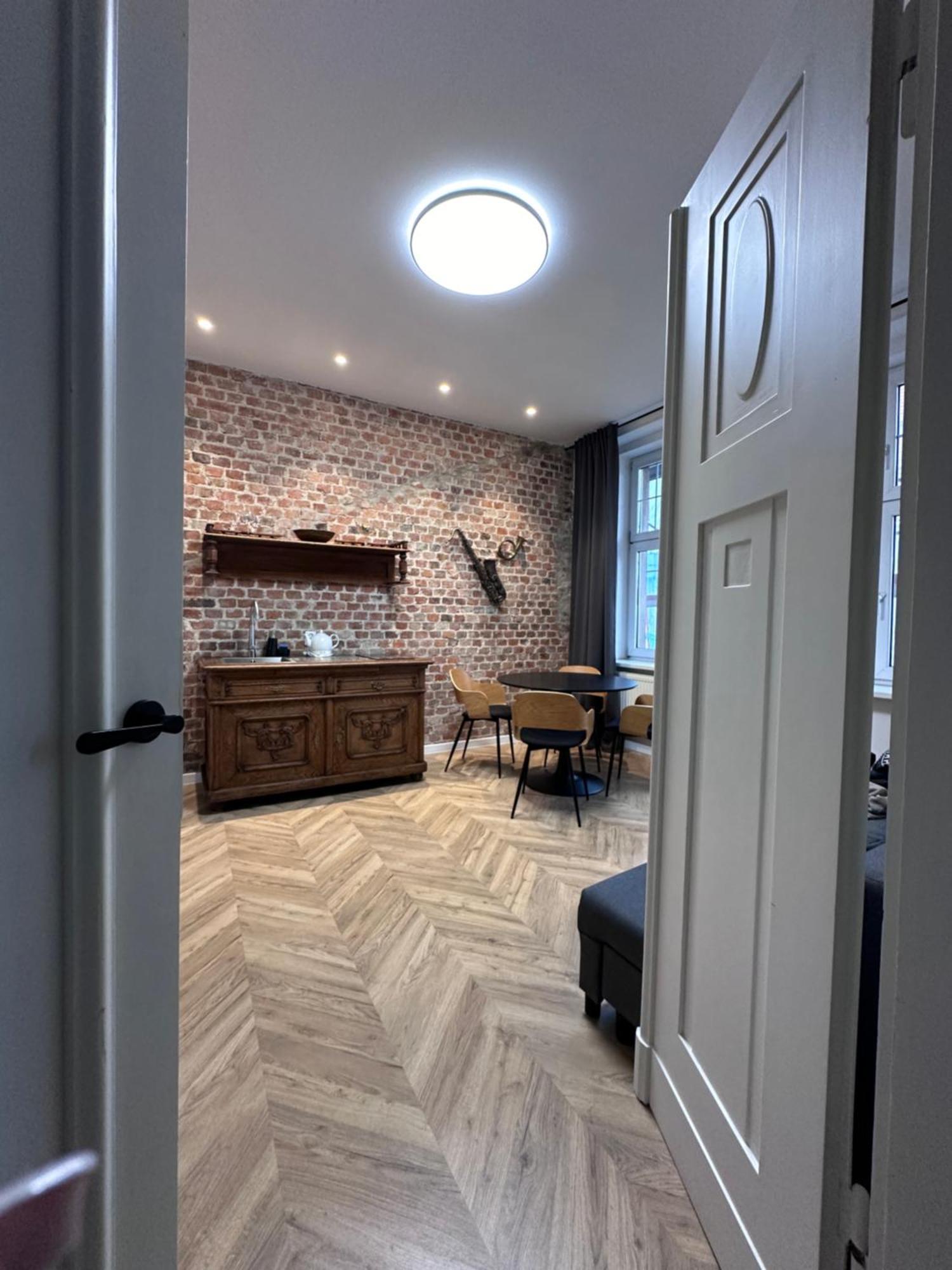 Deluxe Apartment