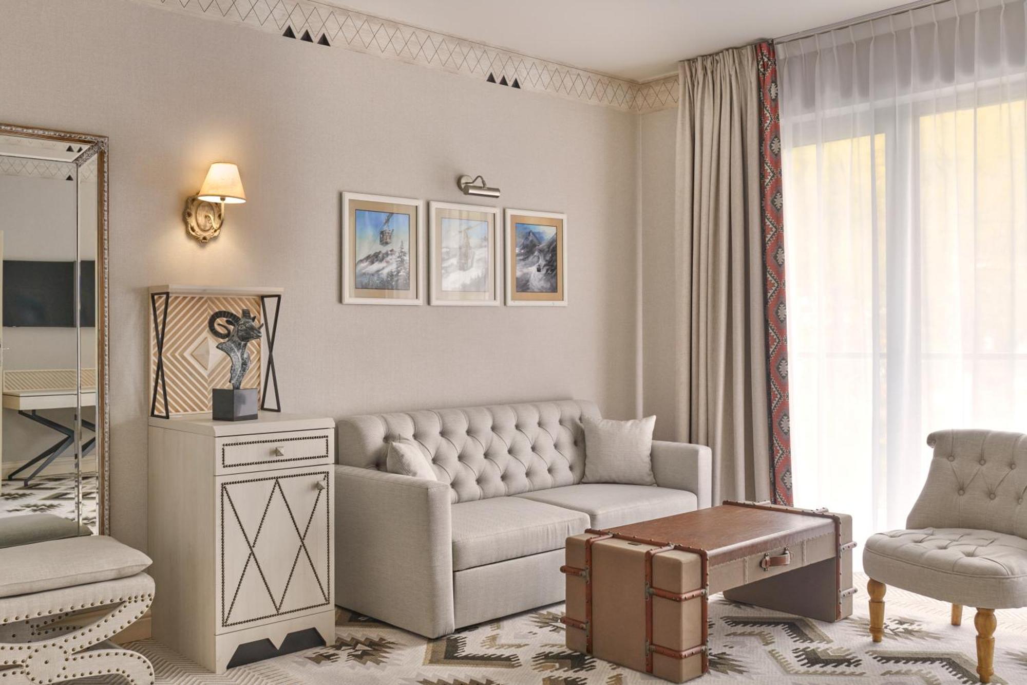 Grand Aries Suite