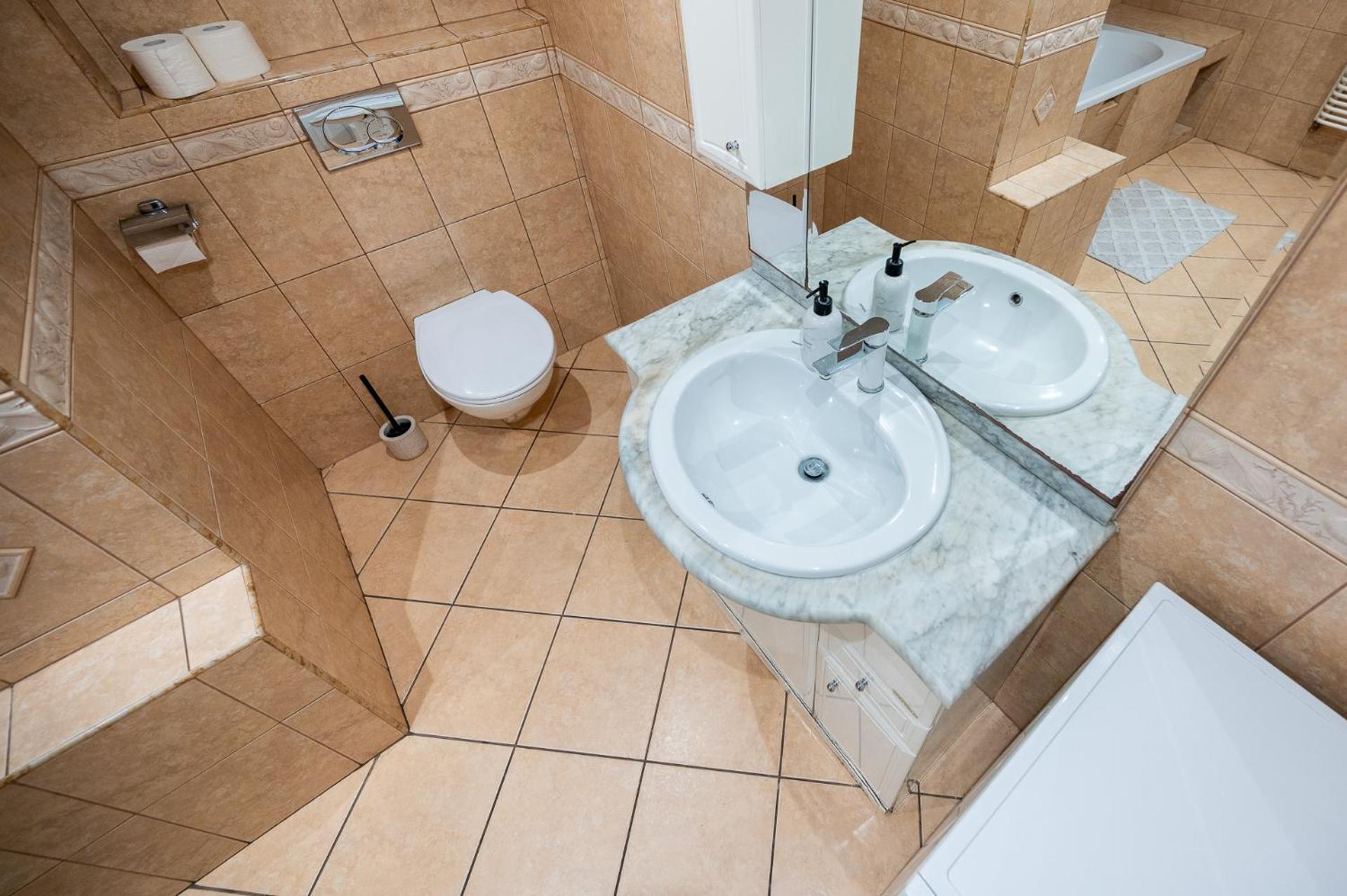 Basic Triple Room