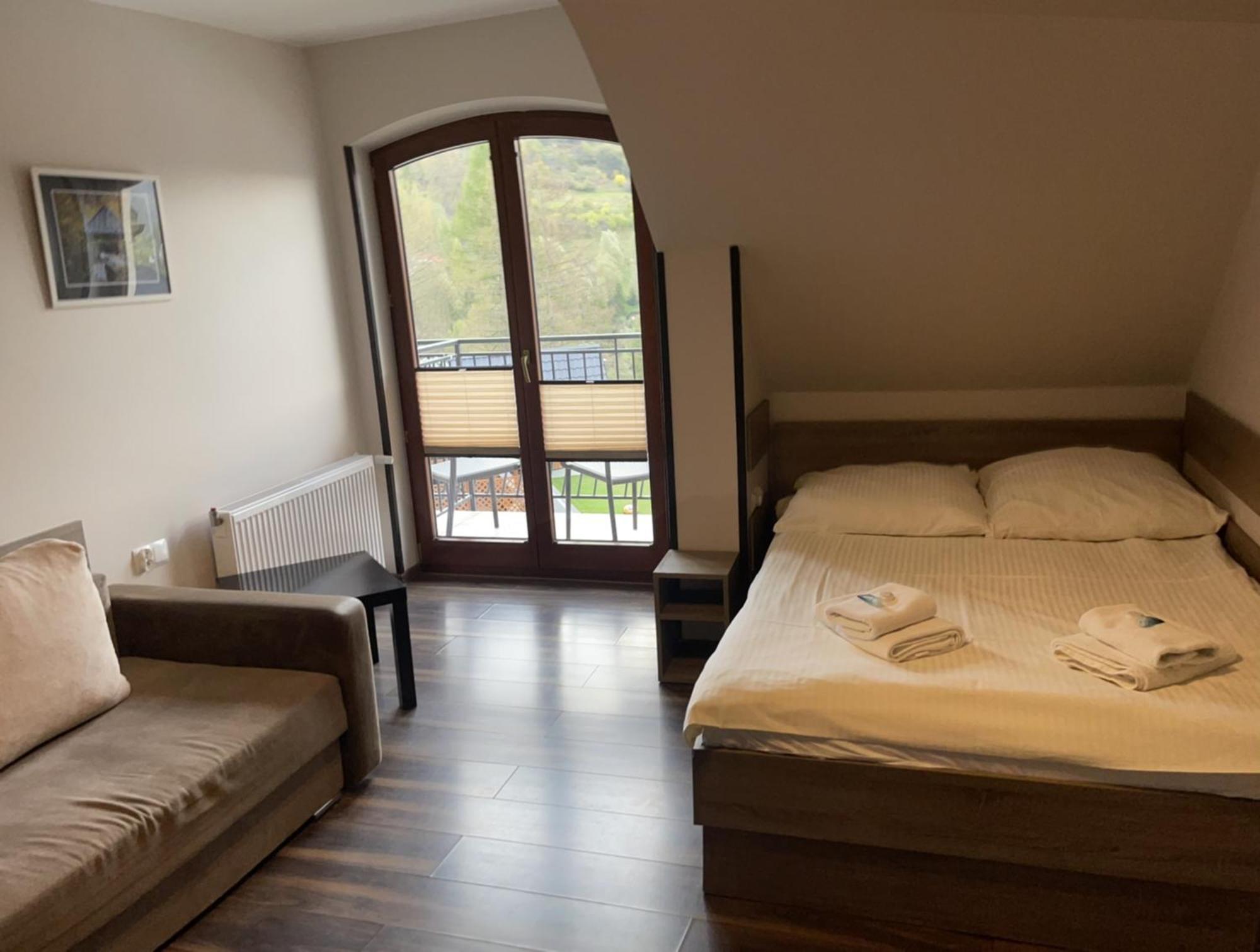 Double Room Mountain View