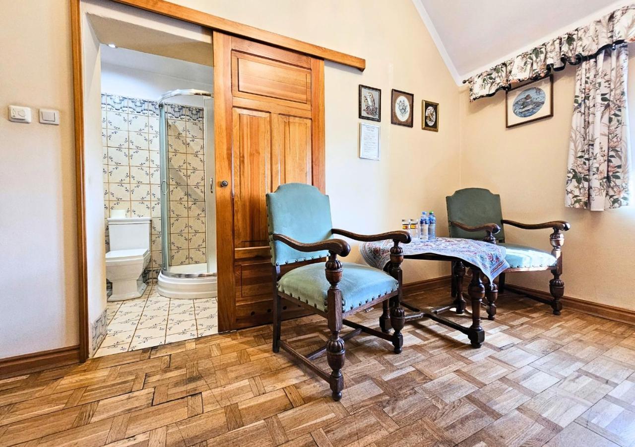 Double Room Private Bathroom