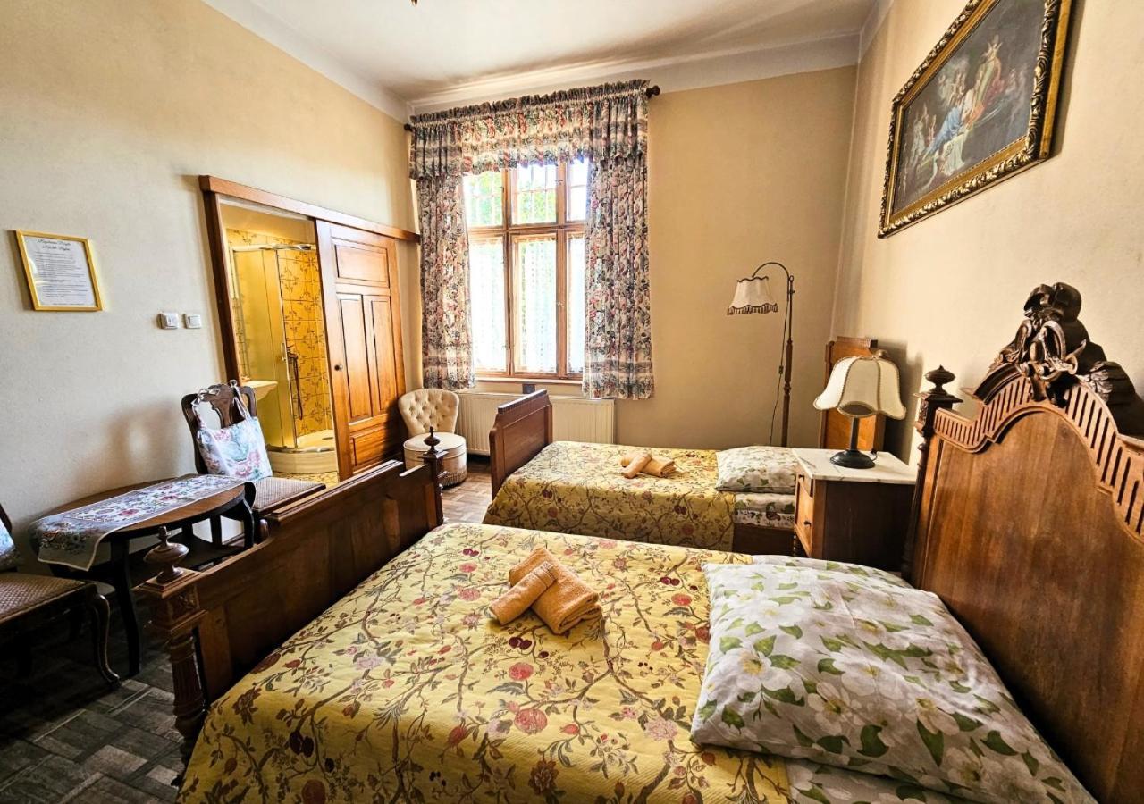 Triple Room Private Bathroom