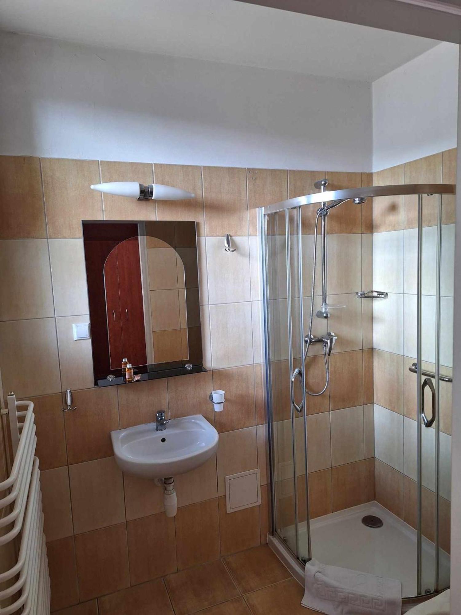 Economy Single Room