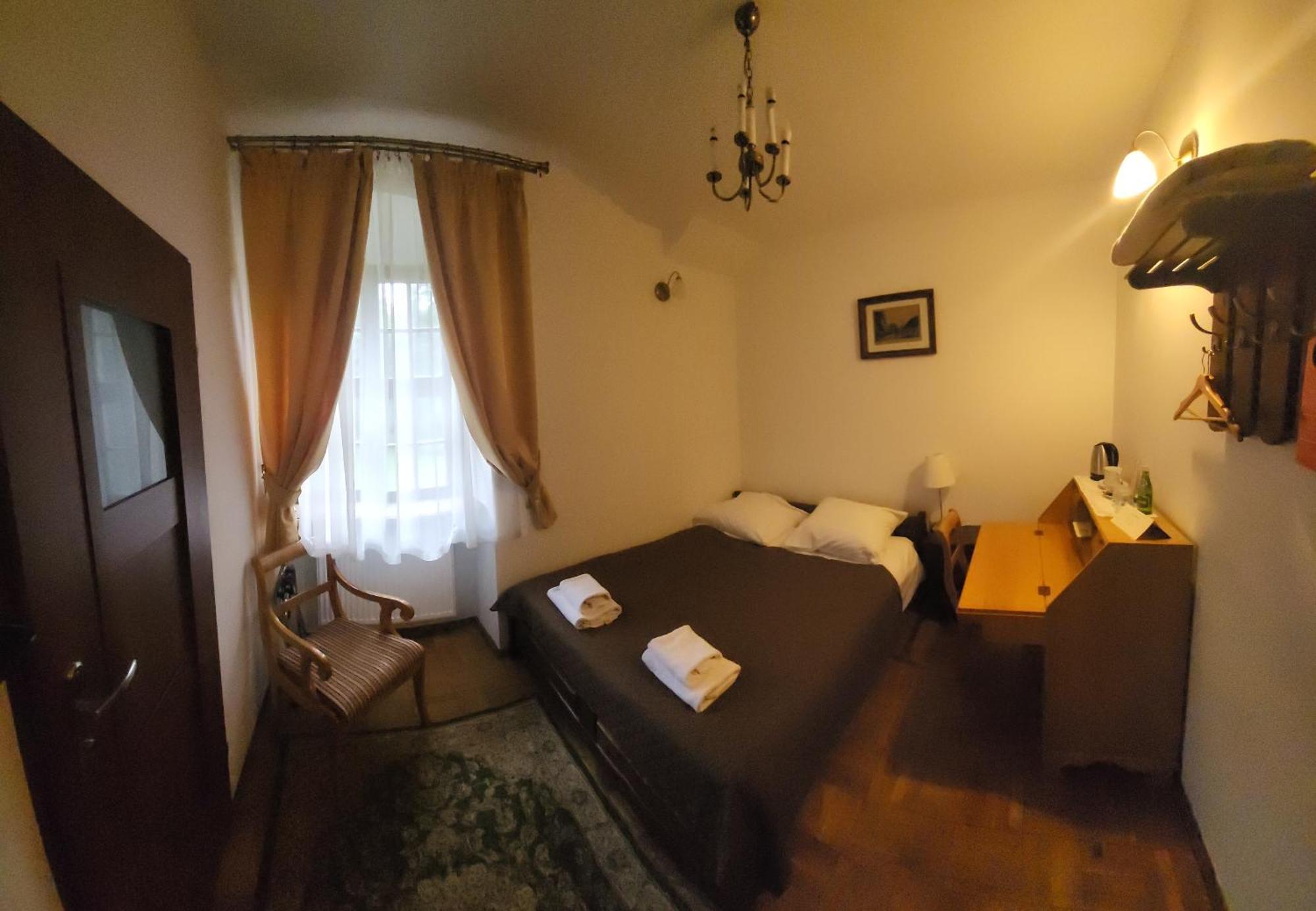 Large Double Room