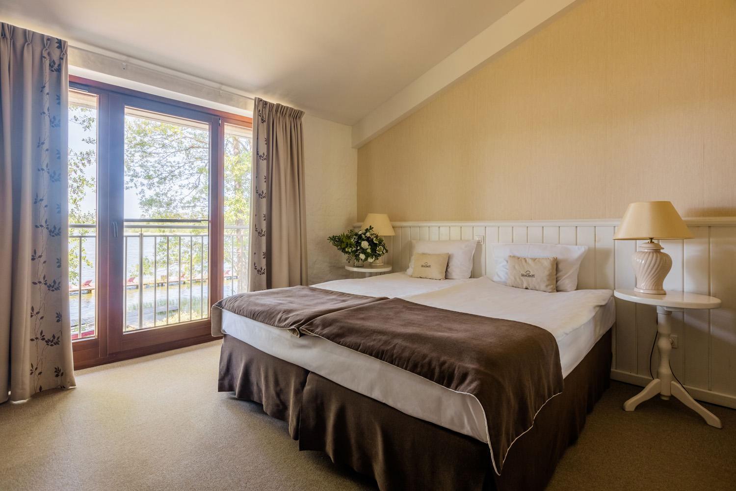 Double Room Lake View