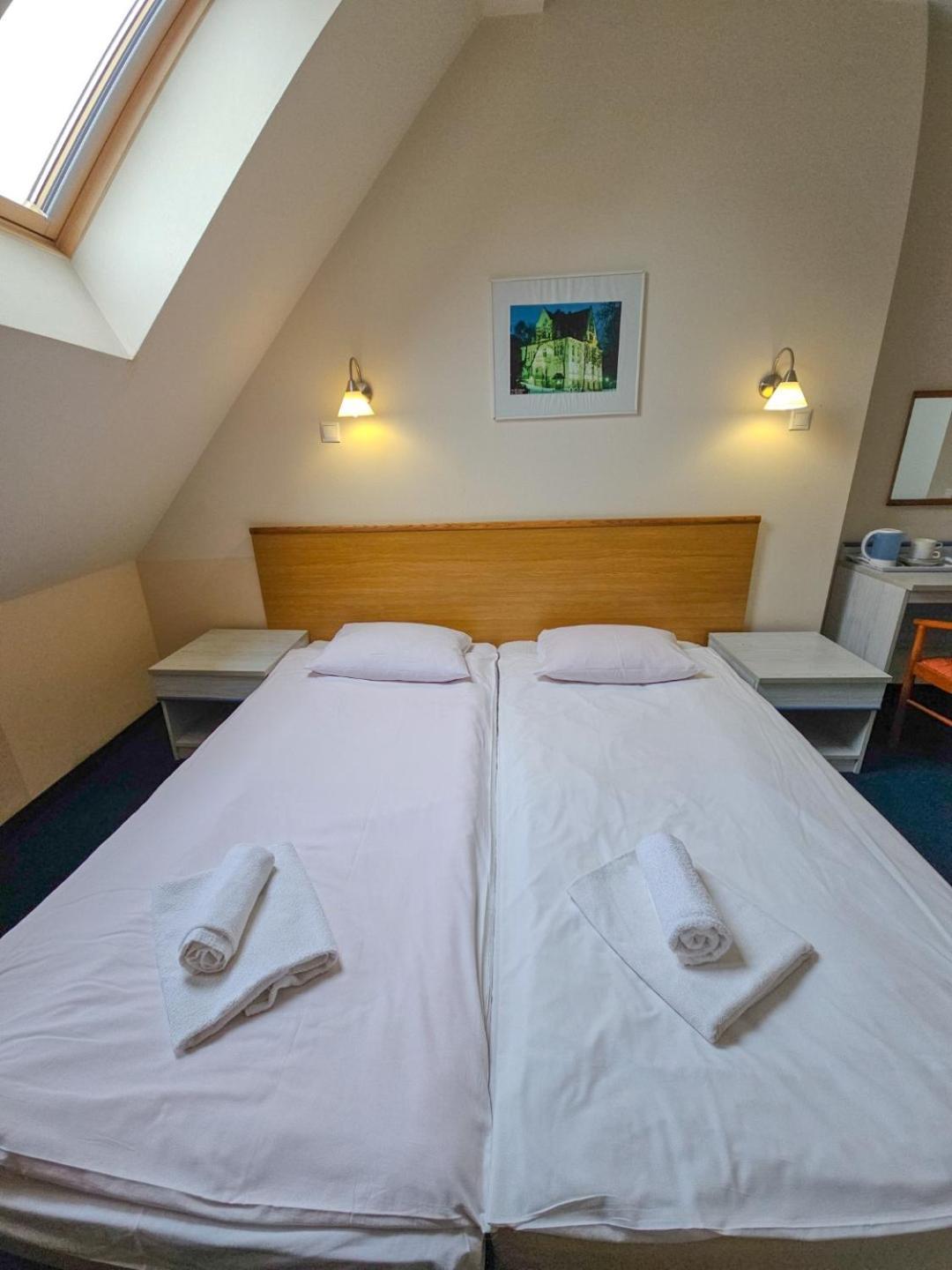 Double Room Private Bathroom