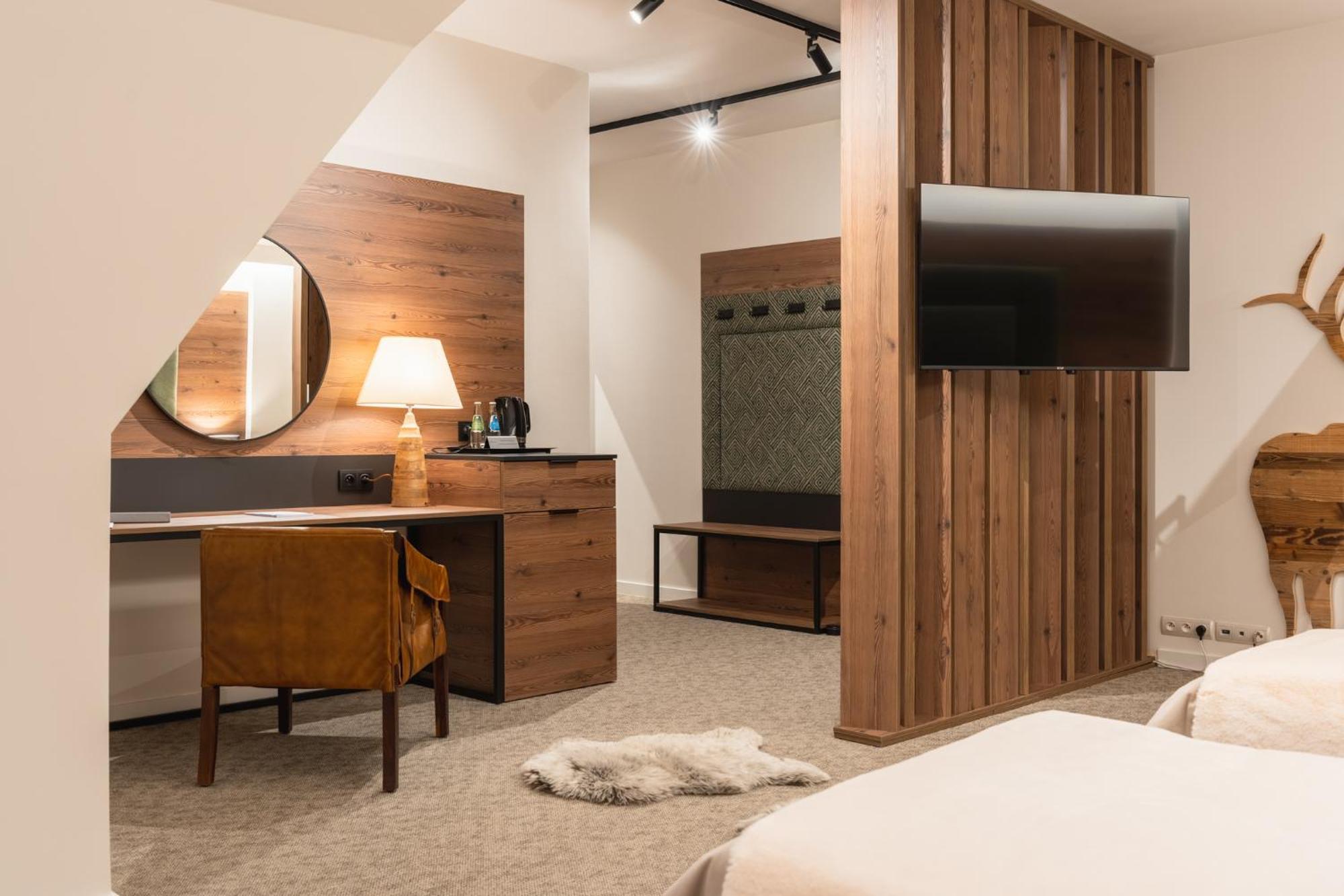 Quadruple room bathroom unlimited access to water park